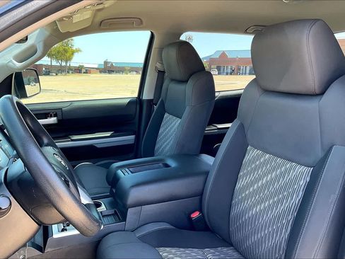 Used 2021 Toyota Tundra SR5 RWD image 10