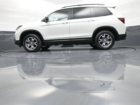 Certified 2023 Honda Passport TrailSport image 33