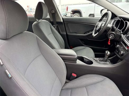 Used 2015 Kia Optima LX image 19