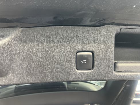 Certified 2023 Ford Escape ST-Line AWD/4WD image 13