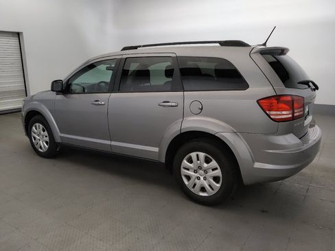 Used 2017 Dodge Journey SE FWD image 3