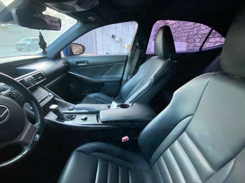 Used 2018 Lexus IS 350 F Sport RWD image 6