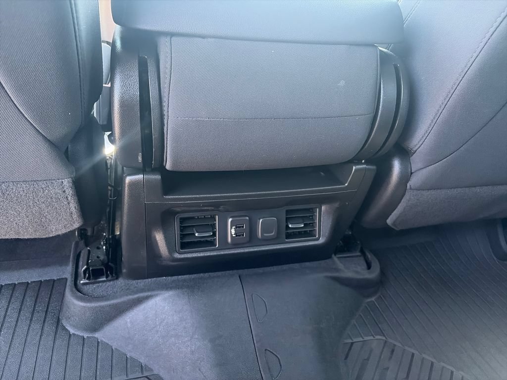 Used 2020 Chevrolet Silverado 1500 LT w/ All-Star Edition AWD/4WD image 33