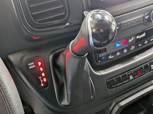 Used 2025 RAM ProMaster 2500 w/ Convenience Group FWD image 26