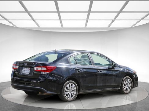 Used 2019 Subaru Impreza 2.0i image 3