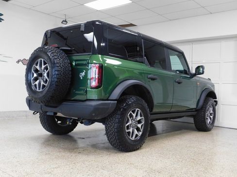 Used 2024 Ford Bronco Badlands image 6