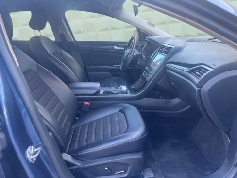 Used 2018 Ford Fusion SE w/ Equipment Group 201A image 13