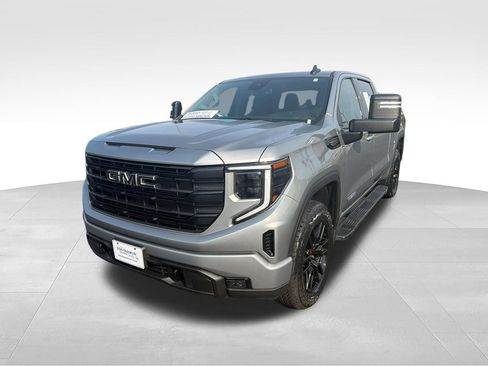 Used 2024 GMC Sierra 1500 Elevation w/ LPO, Elevation Black Package AWD/4WD image 17