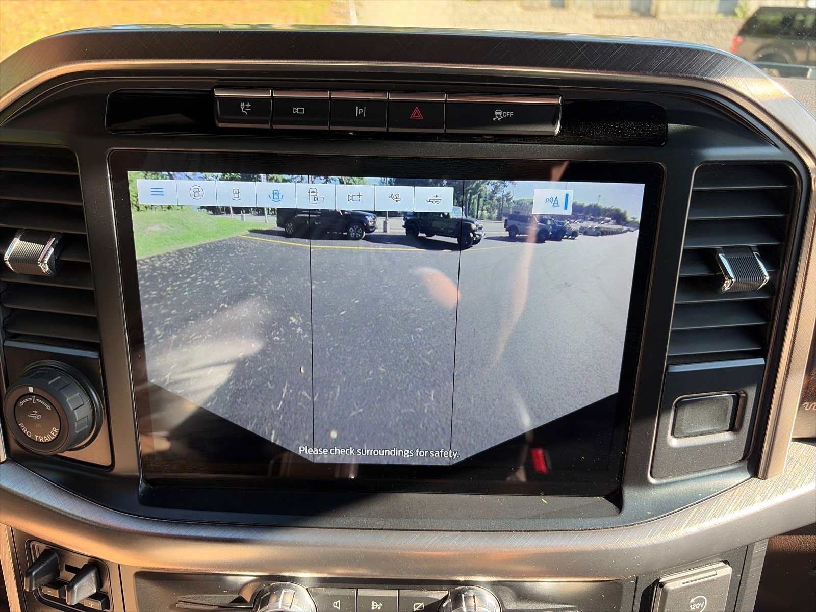 Used 2022 Ford F150 King Ranch w/ Equipment Group 601A High AWD/4WD image 29