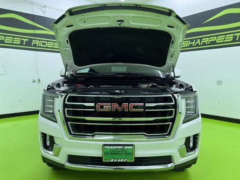 Used 2023 GMC Yukon XL SLT AWD/4WD image 4