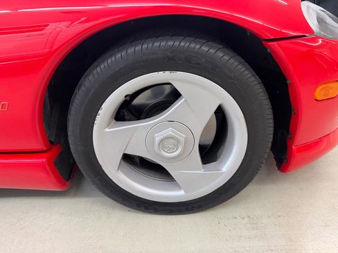 Used 1994 Dodge Viper RT/10 RWD image 35