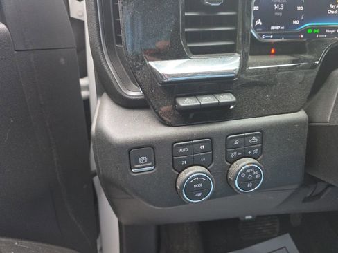 Used 2024 Chevrolet Silverado 2500 LTZ w/ LTZ Premium Package image 15