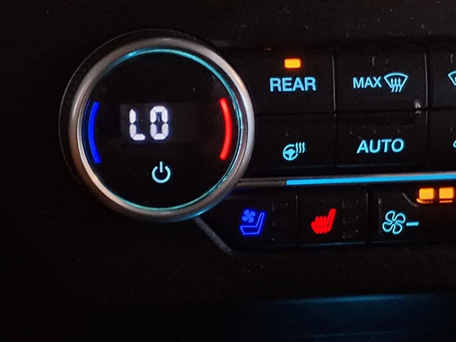 Used 2019 Ford Expedition Max XLT w/ Equipment Group 202A AWD/4WD image 24