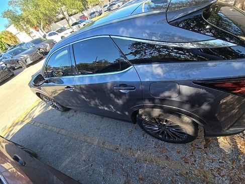 Certified 2023 Lexus RX 350 w/ Accessory Package (Z1) image 9