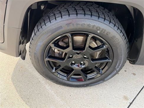 Used 2020 Jeep Renegade Altitude image 10