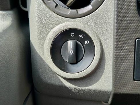 Used 2014 Ford E-350 and Econoline 350 XL w/ Power Windows & Locks Group RWD image 18