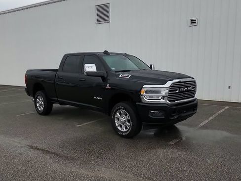 Used 2024 RAM 2500 Laramie w/ Safety Group AWD/4WD image 17