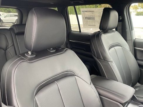 New 2025 Jeep Grand Cherokee Limited image 29