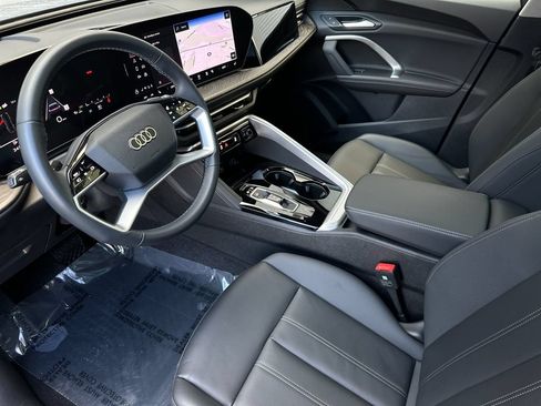 Certified 2025 Audi Q5 Premium w/ Convenience Package AWD/4WD image 13
