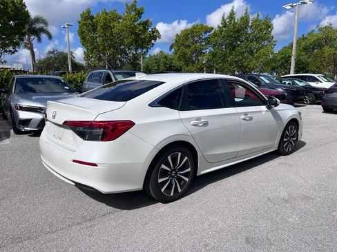 Used 2024 Honda Civic EX image 4