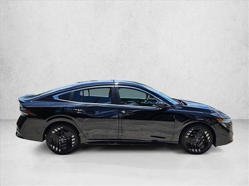 Used 2026 Nissan Sentra SR w/ Floor Mat Package FWD image 4