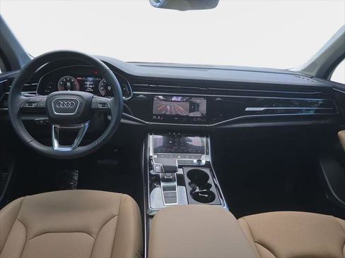 Certified 2025 Audi Q7 2.0T Premium Plus w/ Premium Plus Package AWD/4WD image 10