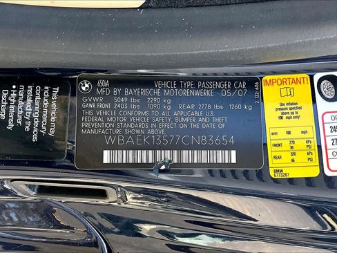 Used 2007 BMW 650i Convertible image 32