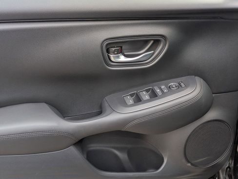 New 2026 Honda HR-V LX image 14