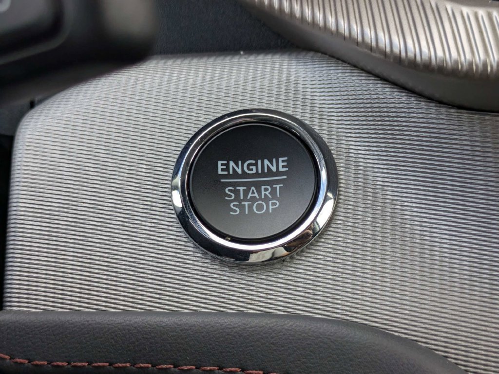 Certified 2026 Ford Explorer Active RWD image 25