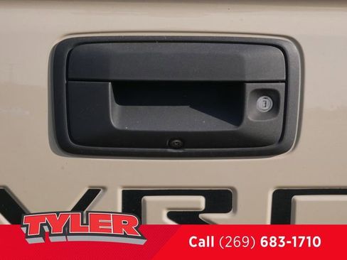 Used 2022 Chevrolet Colorado ZR2 image 14