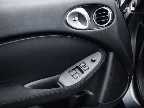 Used 2013 Nissan 370Z Coupe RWD image 48