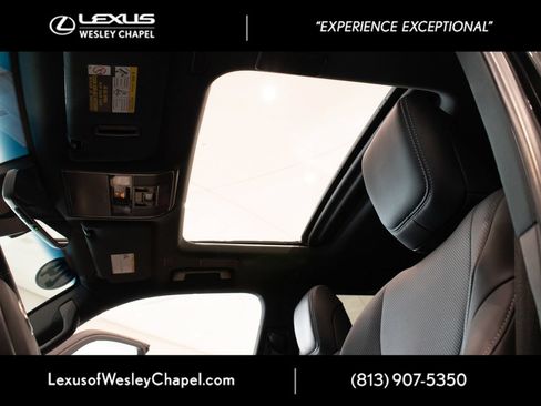 Used 2024 Lexus LX 600 4WD w/ Appearance Package image 33