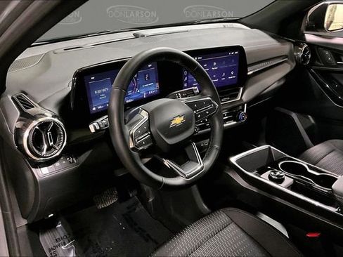 Used 2026 Chevrolet Equinox LT image 17