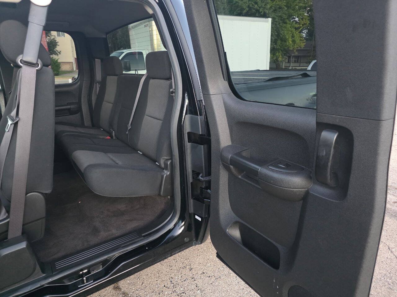 Used 2012 GMC Sierra 1500 SLE w/ All-Terrain Package AWD/4WD image 10