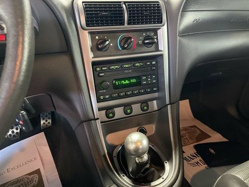 Used 2004 Ford Mustang Mach 1 RWD image 35
