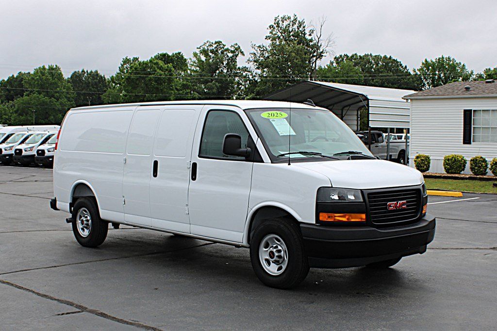 Used 2025 GMC Savana 2500 Extended w/ Driver Convenience Package RWD image 3