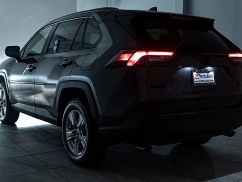 Used 2021 Toyota RAV4 XLE image 35