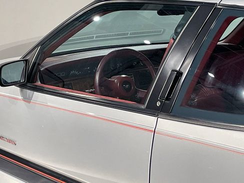 Used 1991 Buick Regal Custom image 14