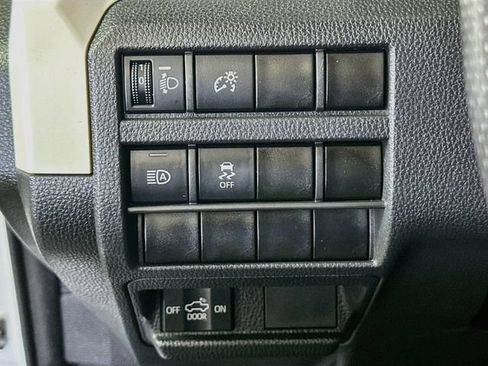 Used 2024 Toyota Tacoma TRD Off-Road AWD/4WD image 11