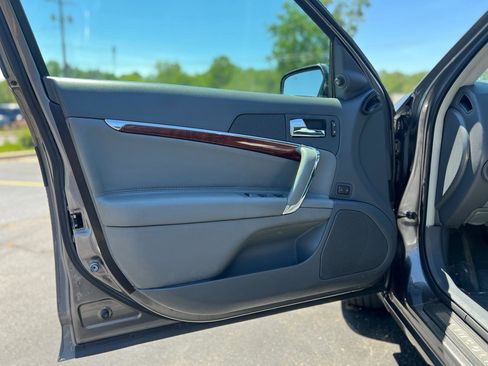 Used 2010 Lincoln MKZ FWD image 14