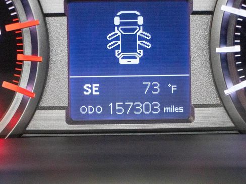 Used 2016 Toyota 4Runner SR5 image 12