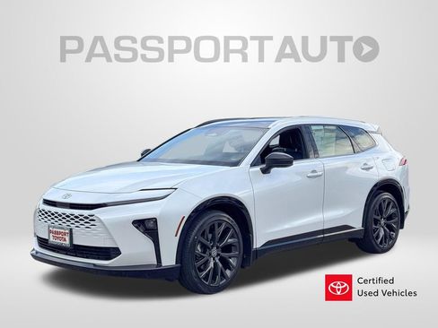 Certified 2025 Toyota Crown Signia w/ Advanced Technology Package AWD/4WD image 1
