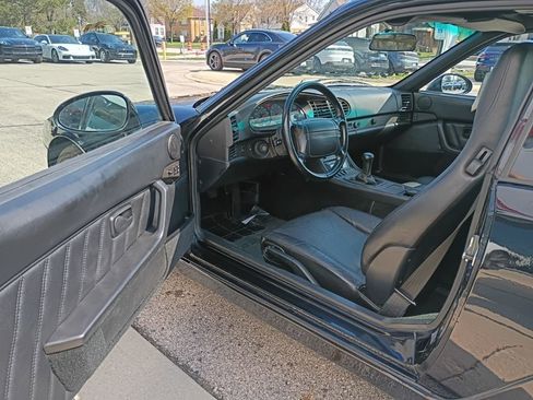 Used 1994 Porsche 968 Coupe image 10