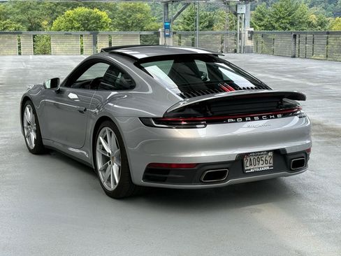 Used 2024 Porsche 911 Carrera w/ Premium Package RWD image 11