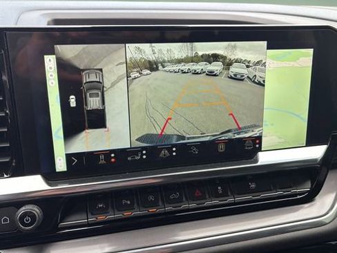 Used 2025 Chevrolet Silverado 1500 High Country image 24