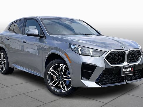 Used 2025 BMW X2 xDrive28i image 3