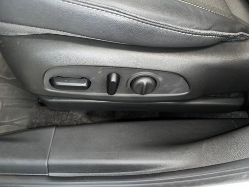 Certified 2022 Buick Encore GX Select image 6