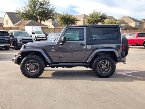 Used 2017 Jeep Wrangler 75th Anniversary image 11