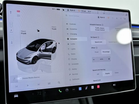 Used 2025 Tesla Model 3 Performance image 33