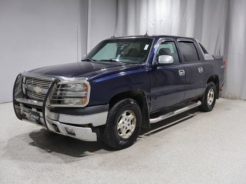 Used 2004 Chevrolet Avalanche 4x4 w/ Preferred Equipment Group image 7